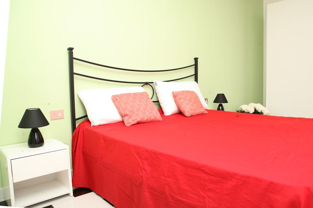 De Amicis Apartment Cagliari Rum bild