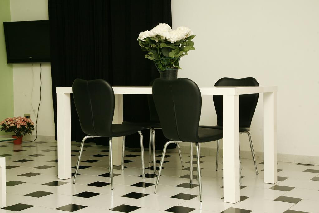 De Amicis Apartment Cagliari Rum bild